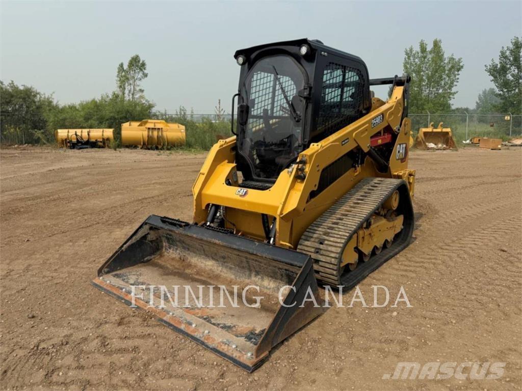 CAT 259D3 Верижен товарач