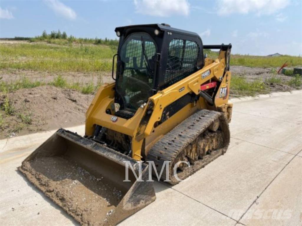 CAT 259D3 Верижен товарач