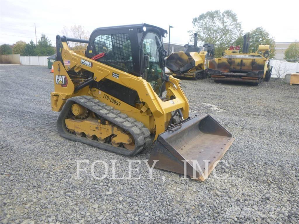CAT 259D3 Верижен товарач