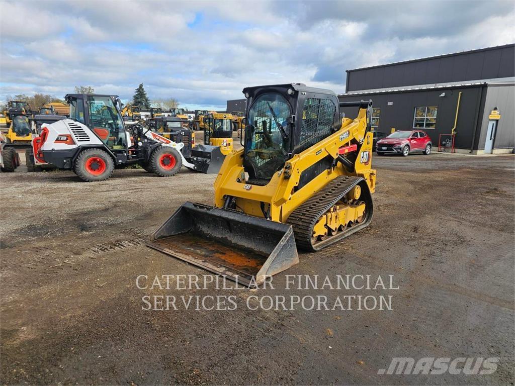 CAT 259D3 Верижен товарач