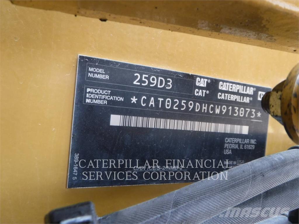 CAT 259D3 Верижен товарач