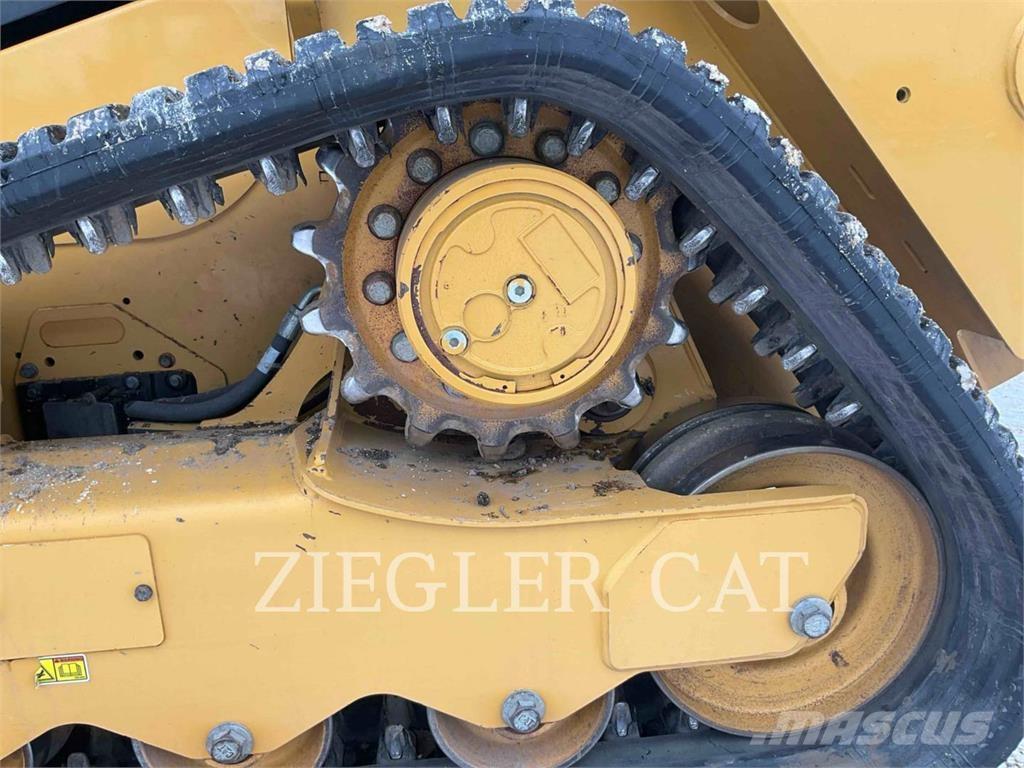 CAT 259D3 Верижен товарач