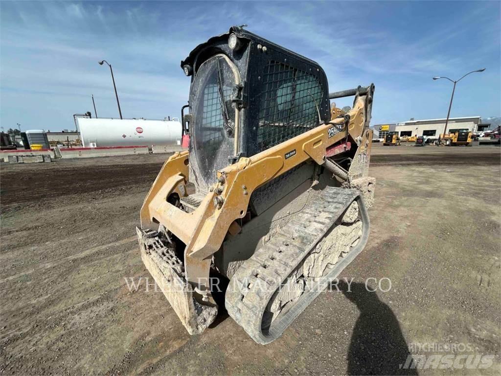 CAT 259D3 C3H2 Верижен товарач