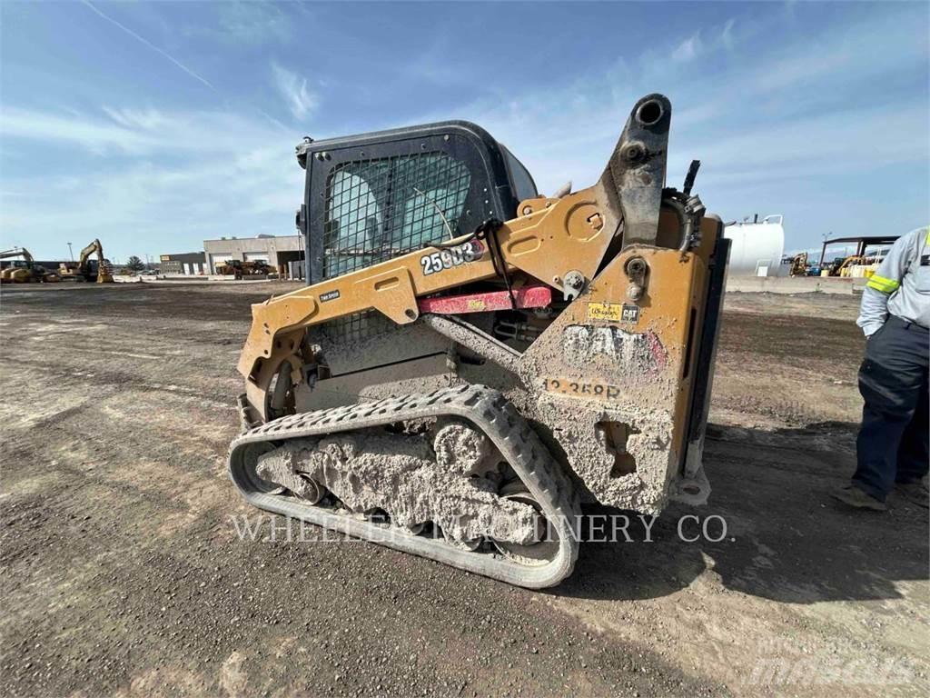 CAT 259D3 C3H2 Верижен товарач