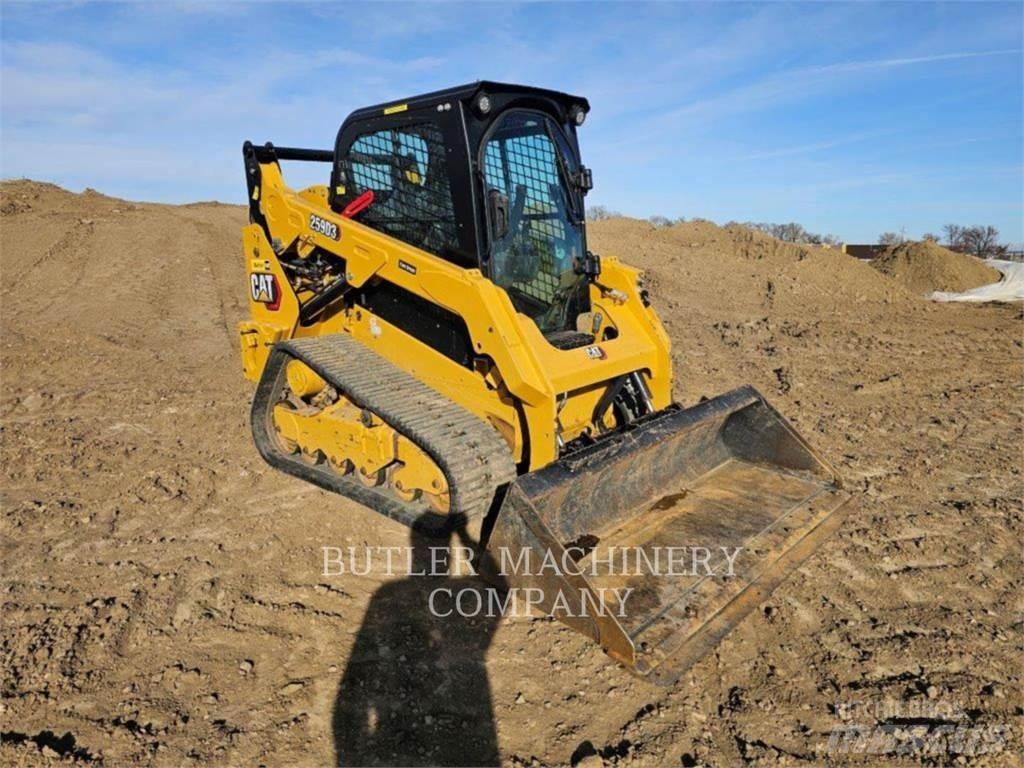 CAT 259D3 C3H2 Верижен товарач