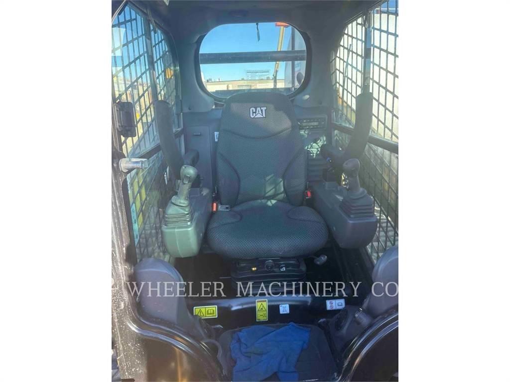 CAT 259D3 C3H2 Верижен товарач