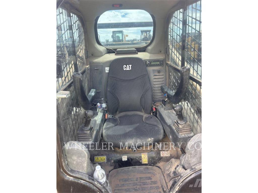 CAT 259D3 C3H2 Верижен товарач