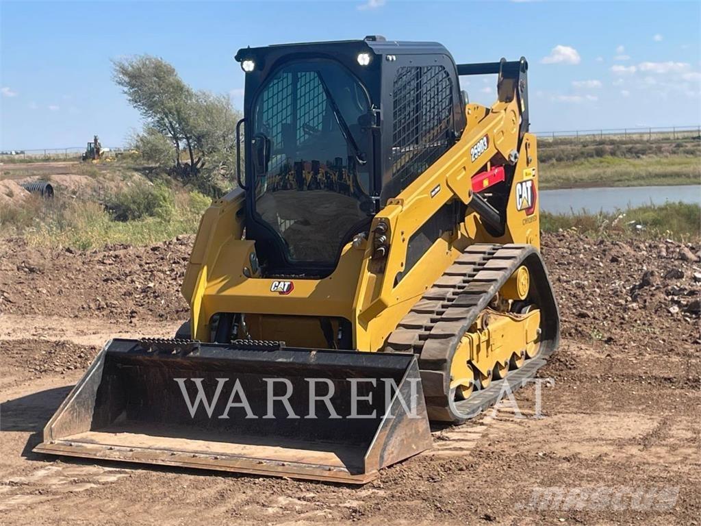 CAT 259D3 C3H2 Верижен товарач