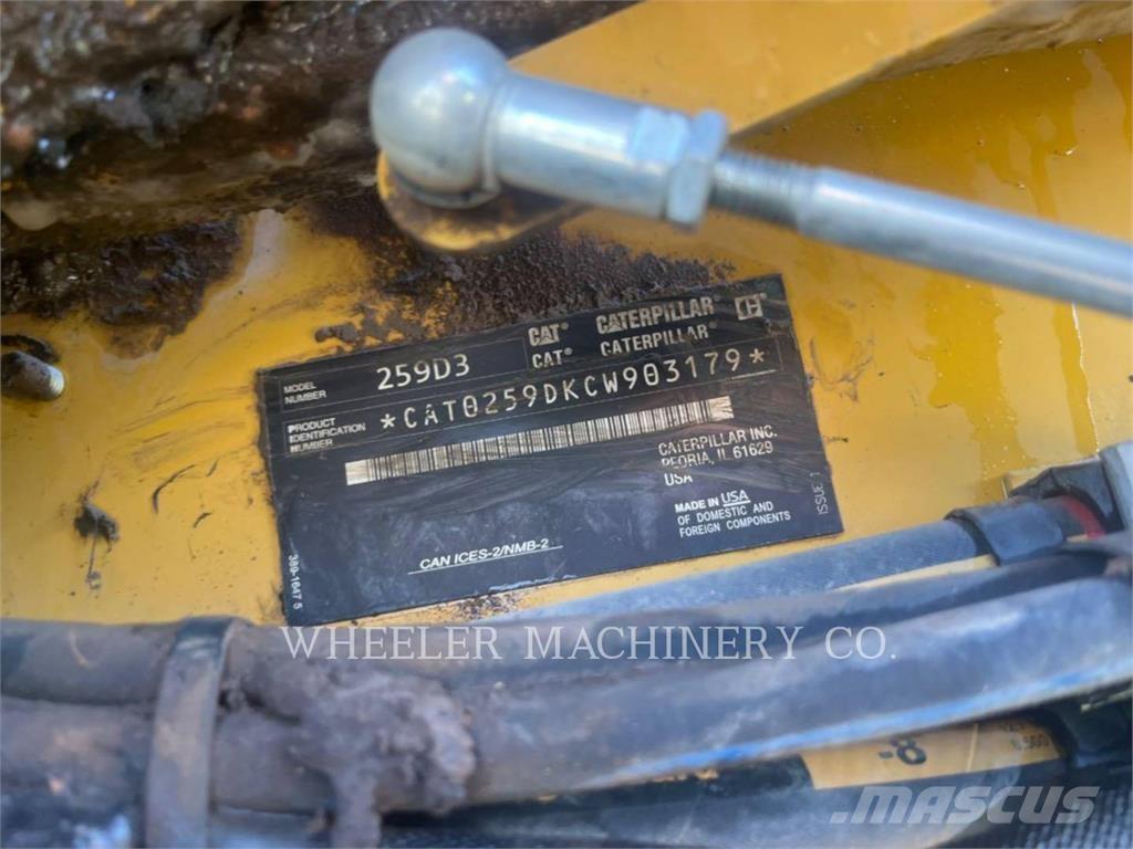 CAT 259D3 C3H2 Верижен товарач