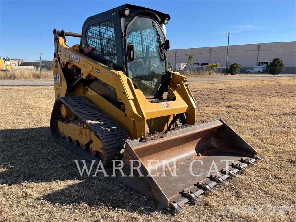 CAT 259D3 C3H2 Верижен товарач