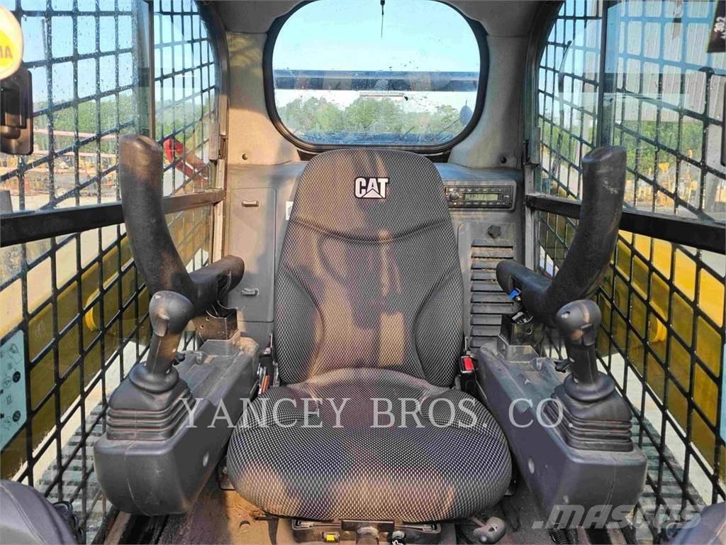 CAT 259D3 HF Мини товарачи
