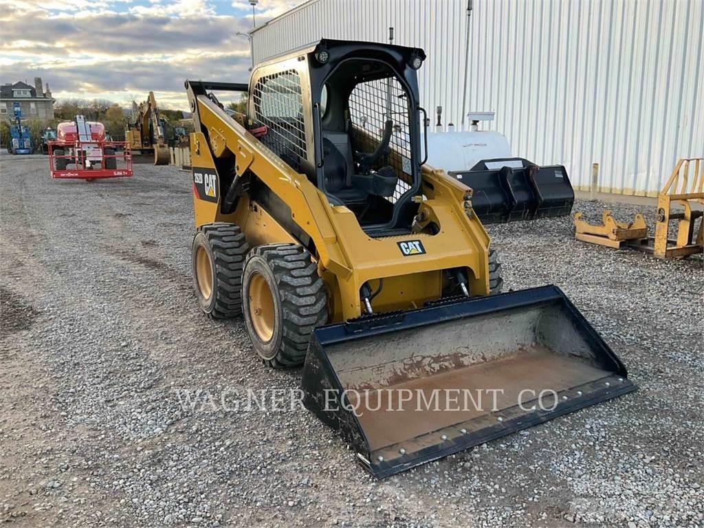 CAT 262D Мини товарачи
