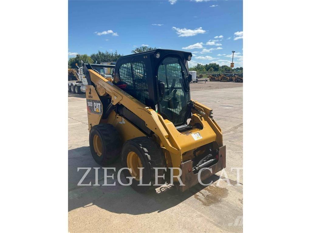 CAT 262D Мини товарачи
