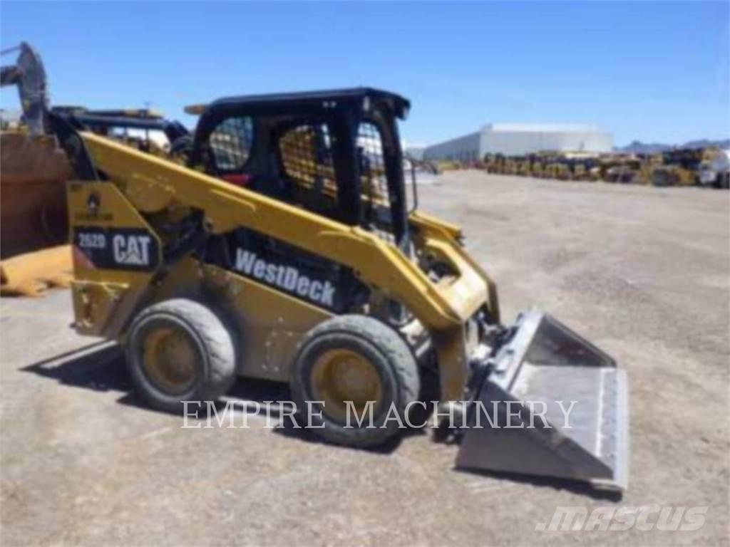 CAT 262D Мини товарачи
