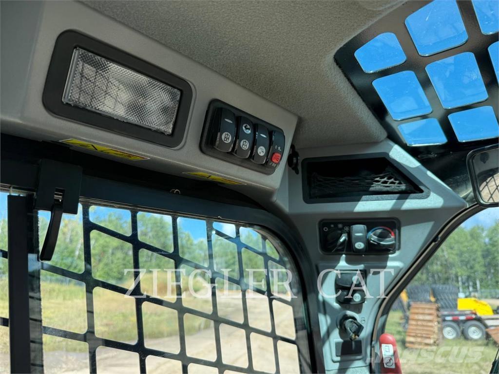 CAT 262D Мини товарачи
