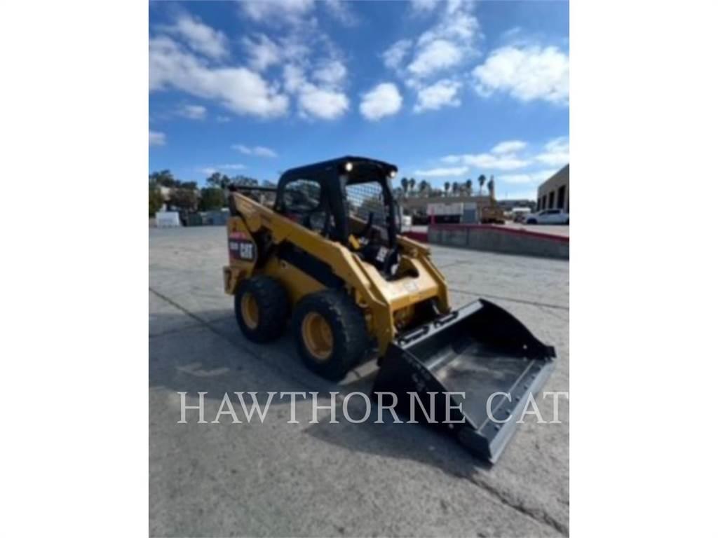 CAT 262D Мини товарачи

