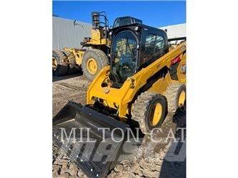 CAT 262D 3 Мини товарачи
