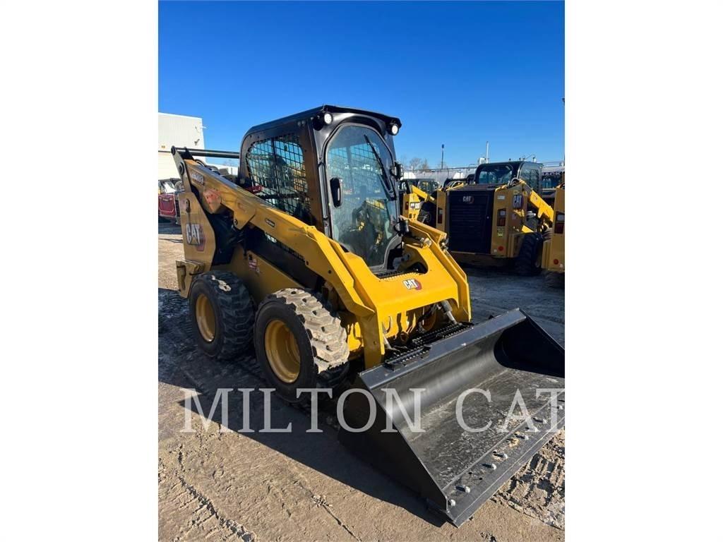 CAT 262D 3 Мини товарачи
