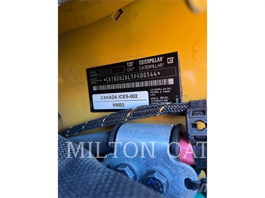 CAT 262D 3 Мини товарачи
