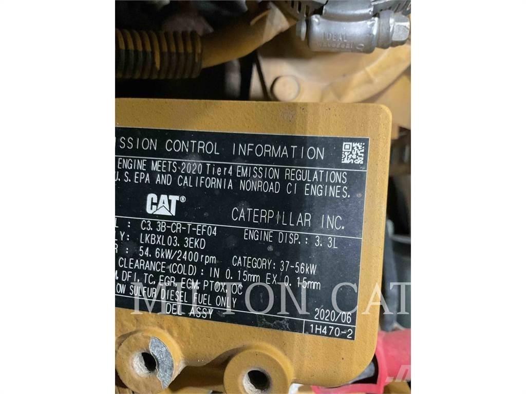 CAT 262D 3 Мини товарачи
