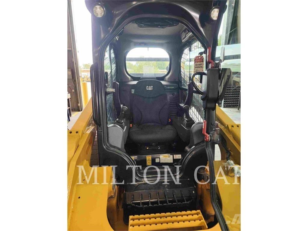 CAT 262D 3 Мини товарачи
