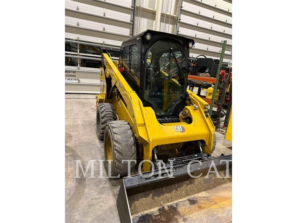 CAT 262D 3 Мини товарачи
