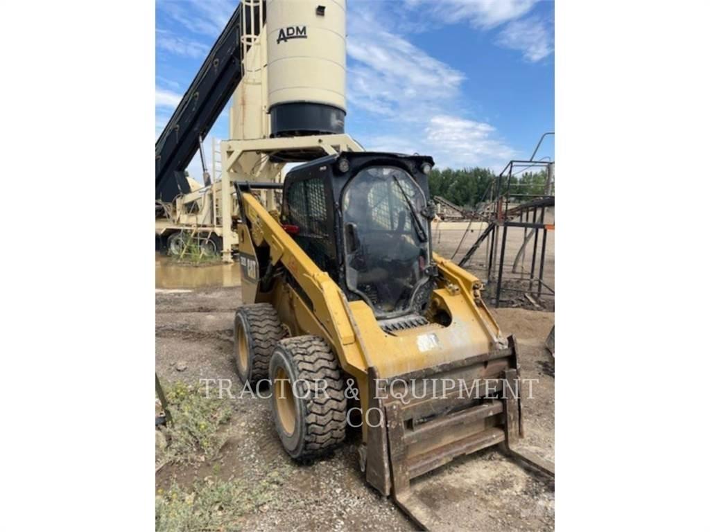 CAT 262D H3CB Мини товарачи
