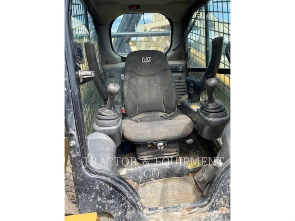 CAT 262D H3CB Мини товарачи
