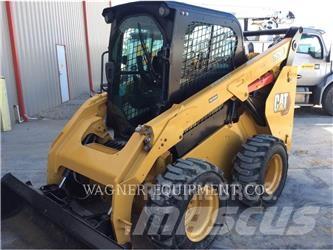 CAT 262D3 Мини товарачи
