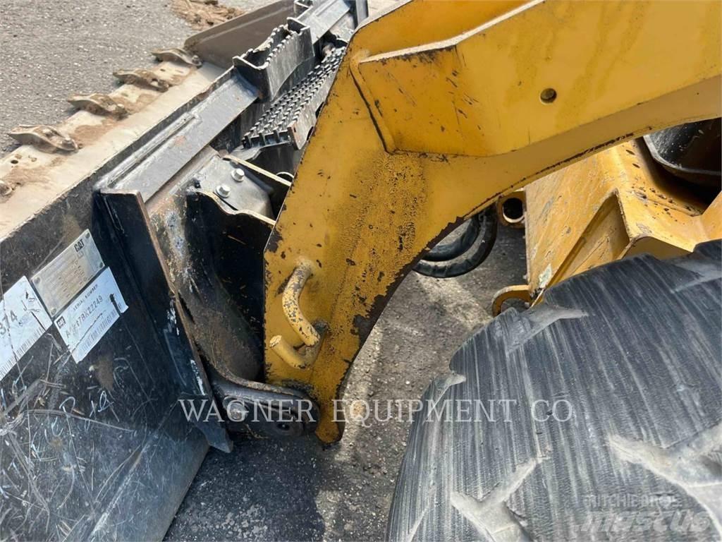 CAT 262D3 Мини товарачи
