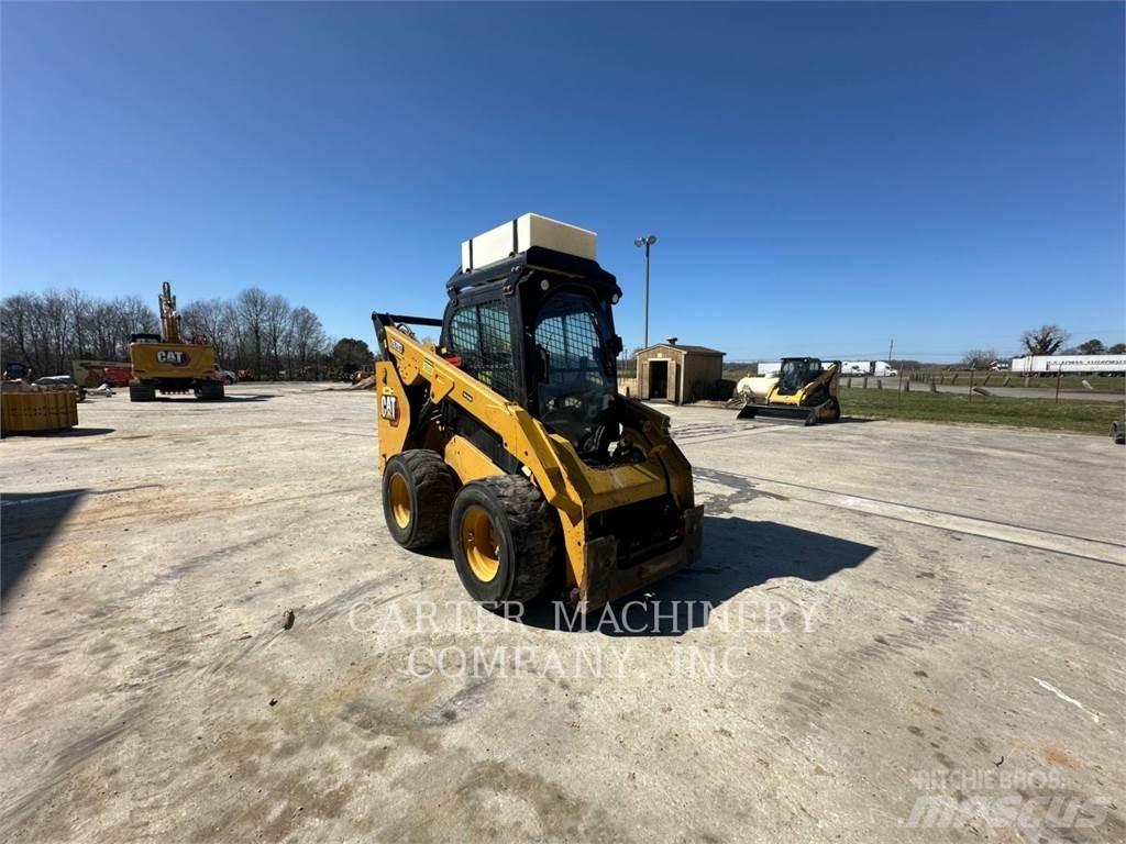 CAT 262D3 Мини товарачи

