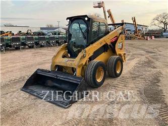 CAT 262D3 Мини товарачи
