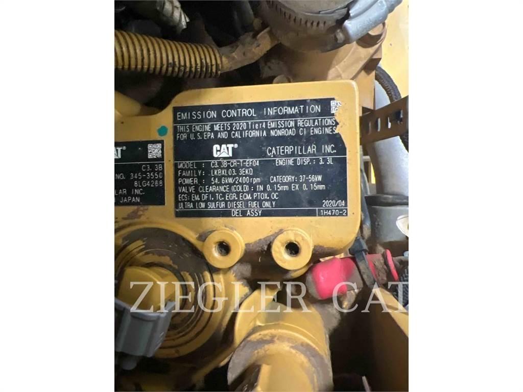 CAT 262D3 Мини товарачи
