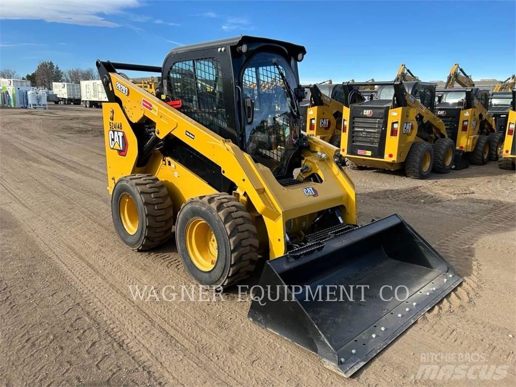 CAT 262D3 Мини товарачи

