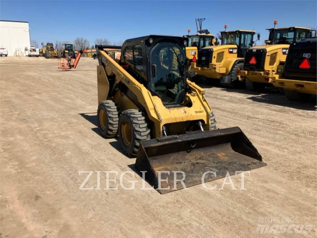CAT 262D3 Мини товарачи
