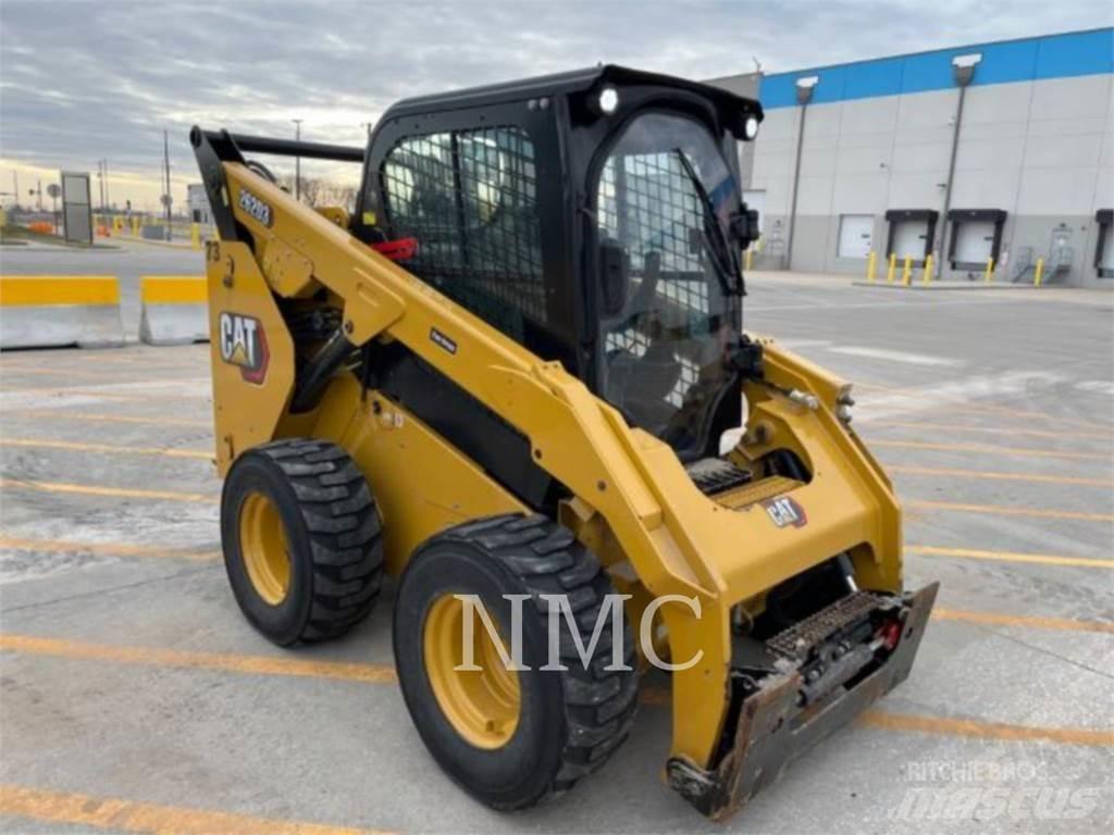 CAT 262D3 Мини товарачи
