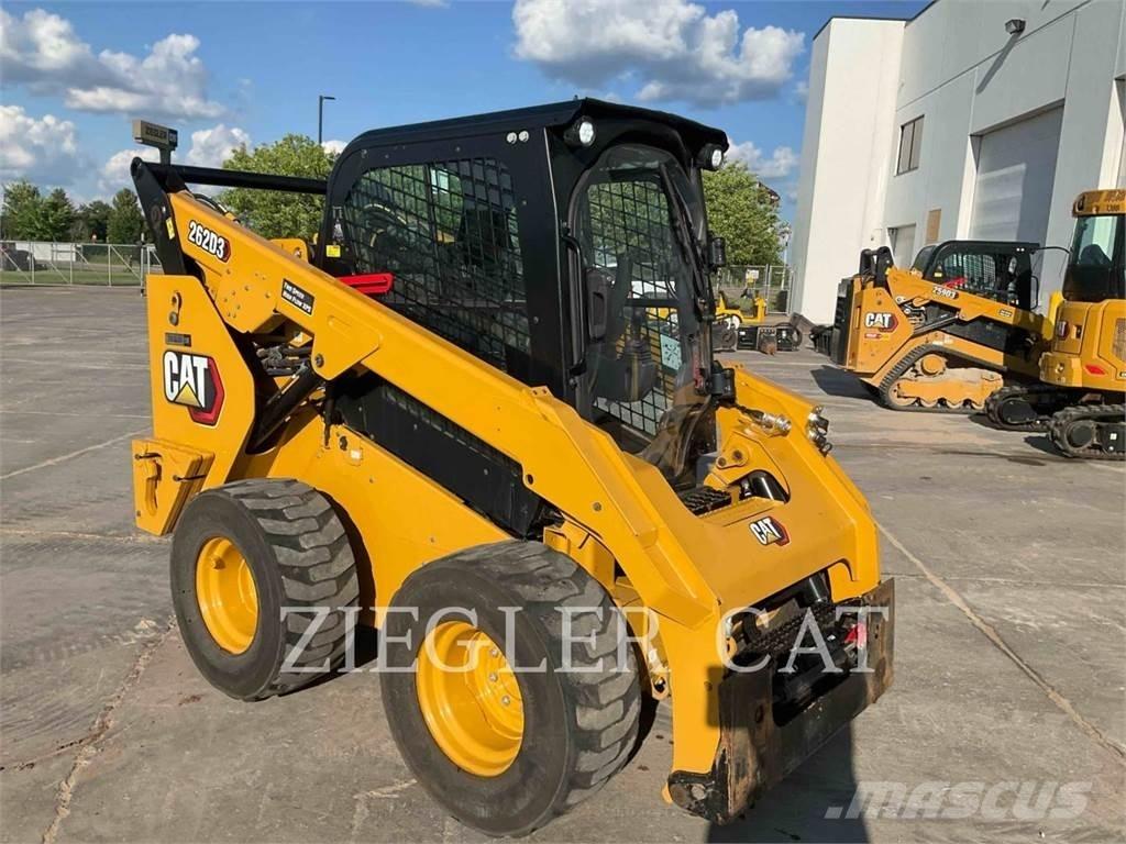 CAT 262D3 Мини товарачи
