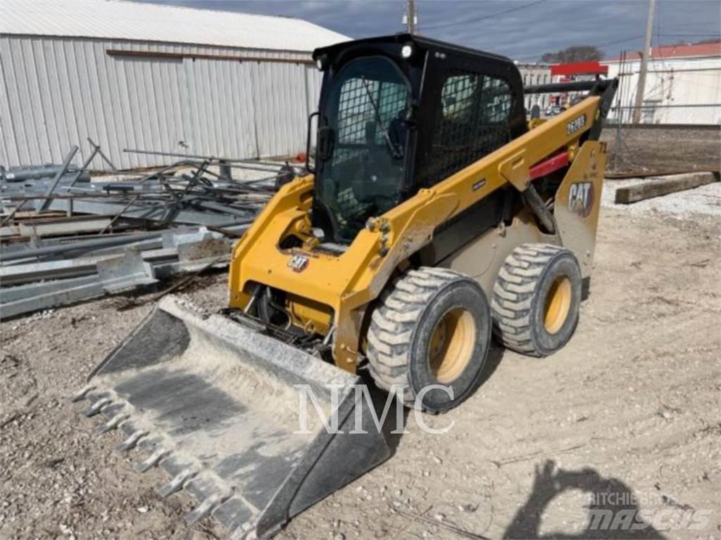 CAT 262D3 Мини товарачи
