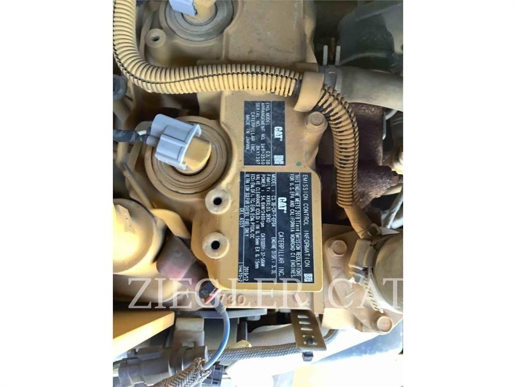 CAT 262D3 Мини товарачи
