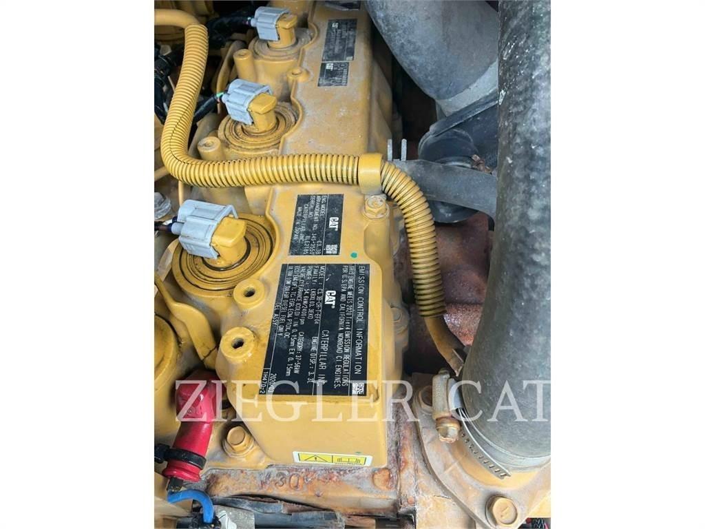 CAT 262D3 Мини товарачи
