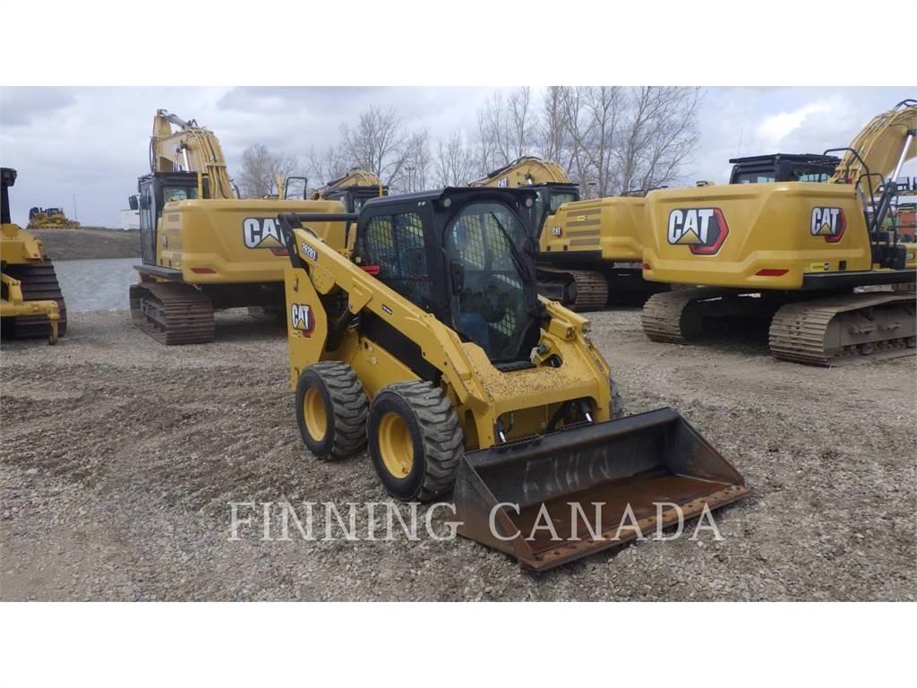 CAT 262D3 Верижен товарач