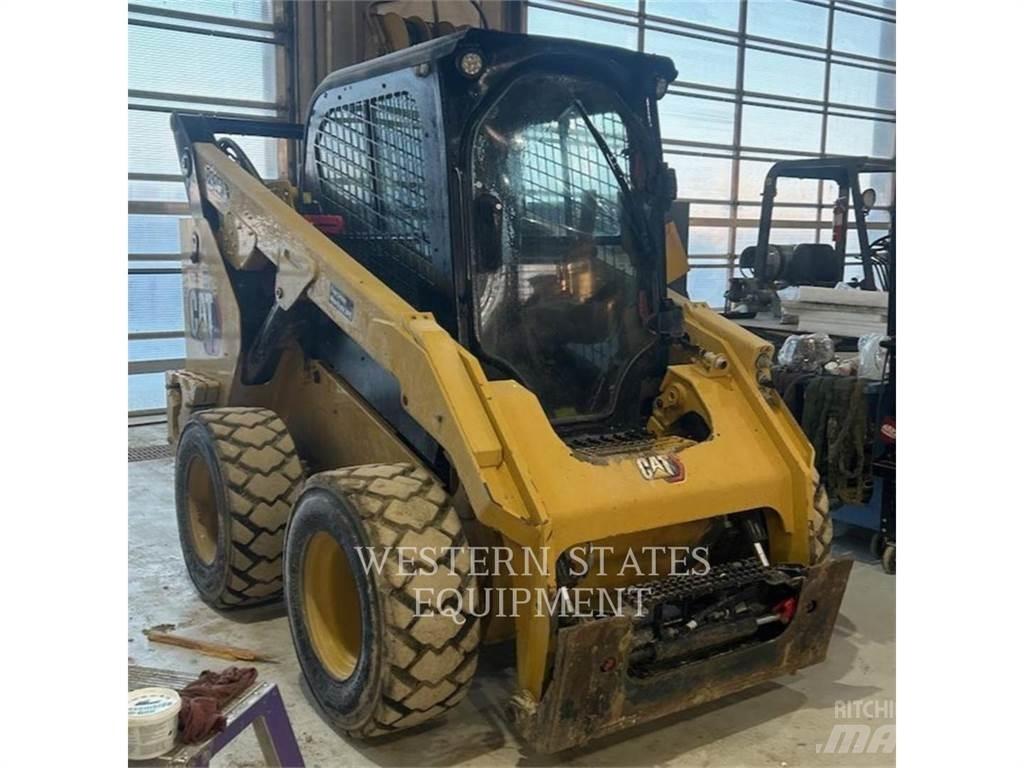 CAT 262D3 Мини товарачи

