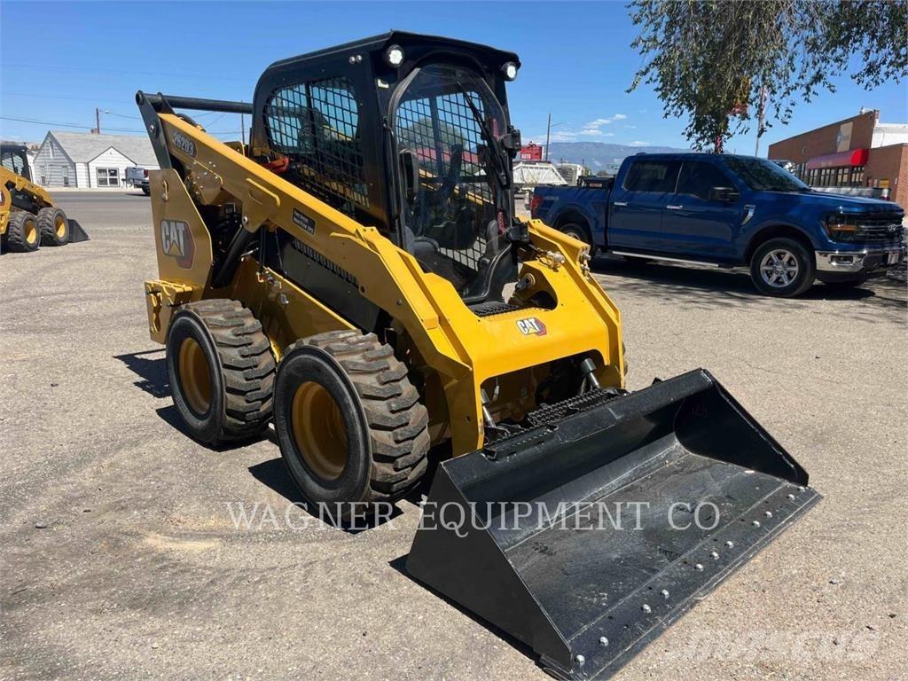 CAT 262D3 Мини товарачи
