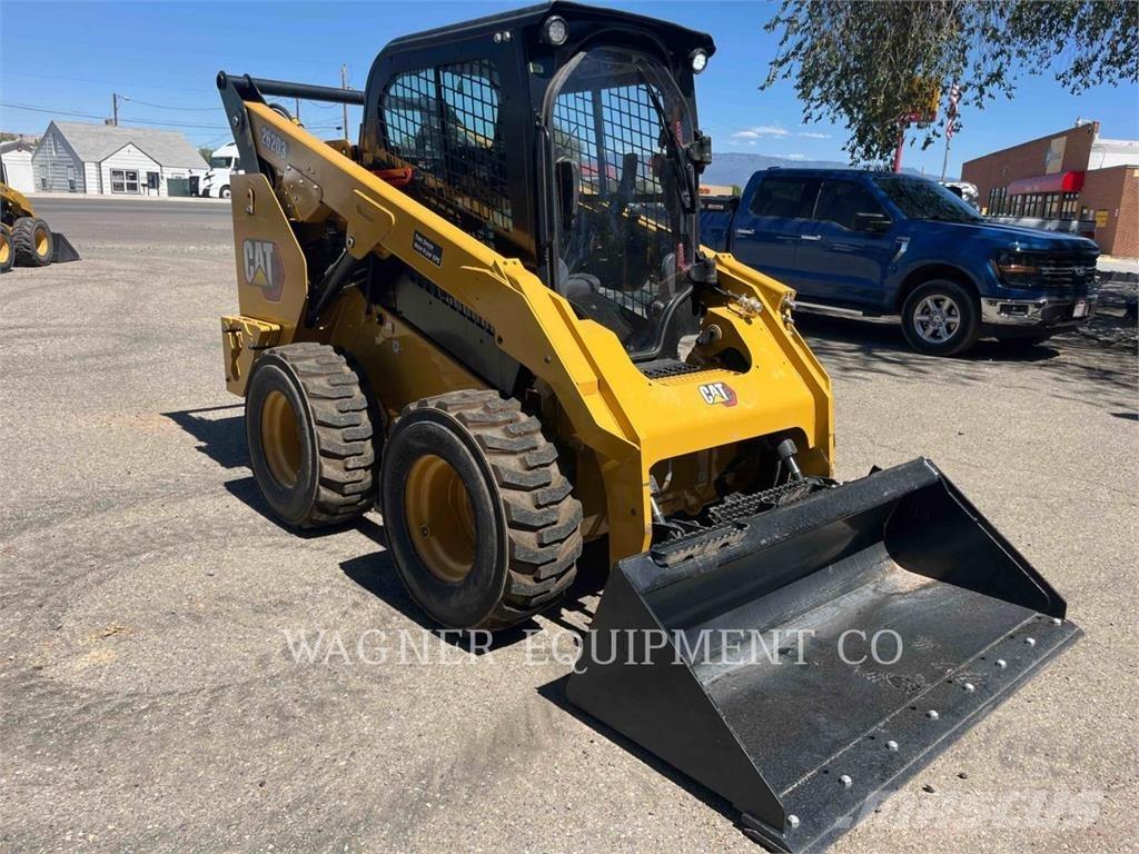 CAT 262D3 Мини товарачи
