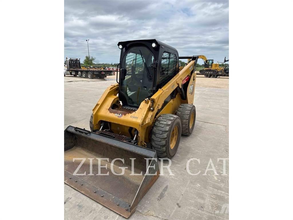 CAT 262D3 Мини товарачи
