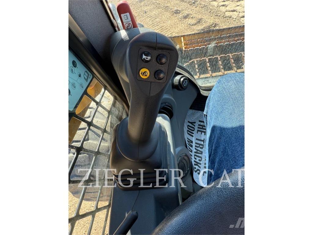 CAT 262D3 Мини товарачи
