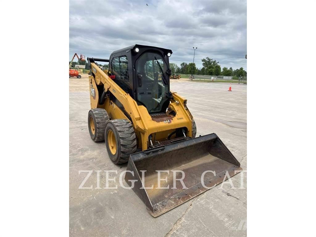 CAT 262D3 Мини товарачи
