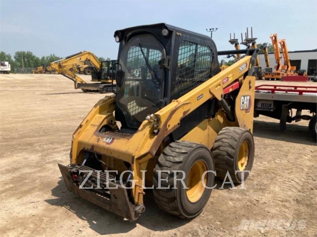 CAT 262D3 Мини товарачи

