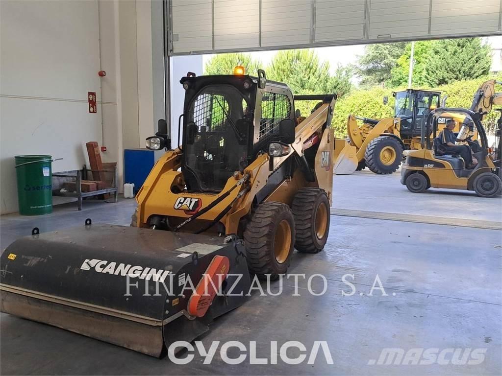 CAT 262D3 Мини товарачи
