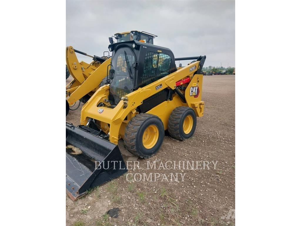 CAT 262D3 Мини товарачи
